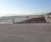 MSB Medium Rüttelbohle im Einsatz bei der Firma Strabag am Flughafen Salzburg